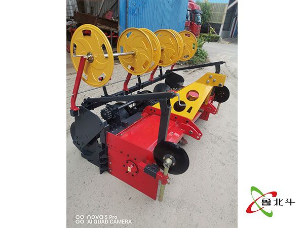 220型3壟胡蘿卜.白蘿卜起壟播種機(jī)